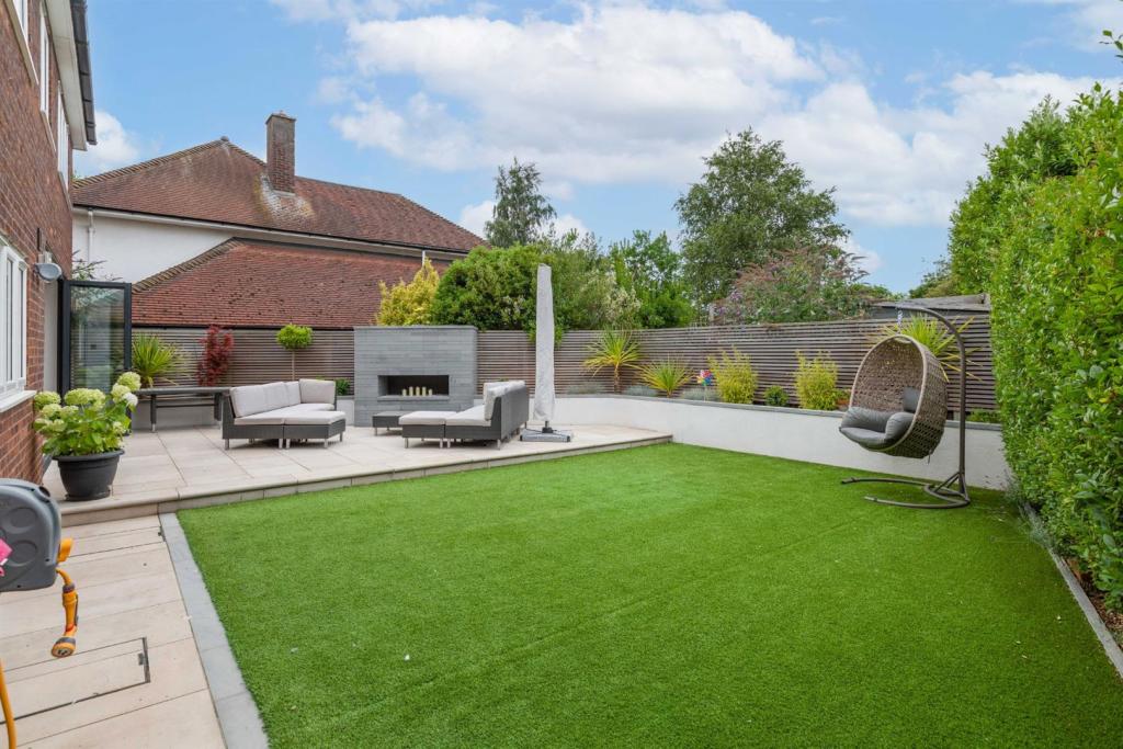 West Facing Garden