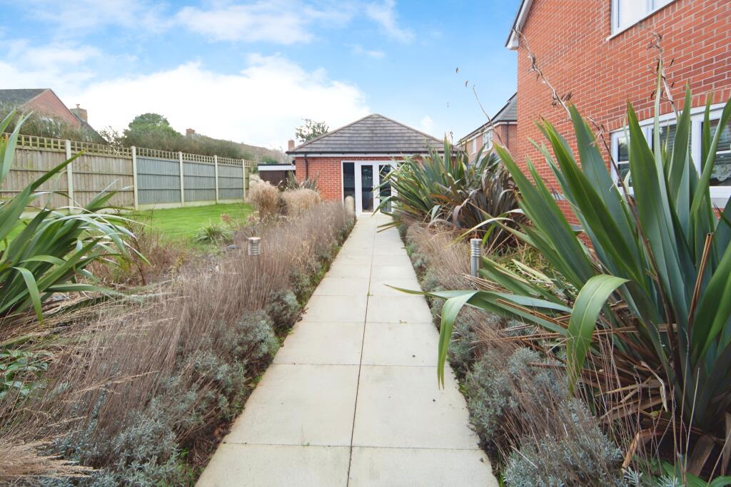 Access to garage from garden