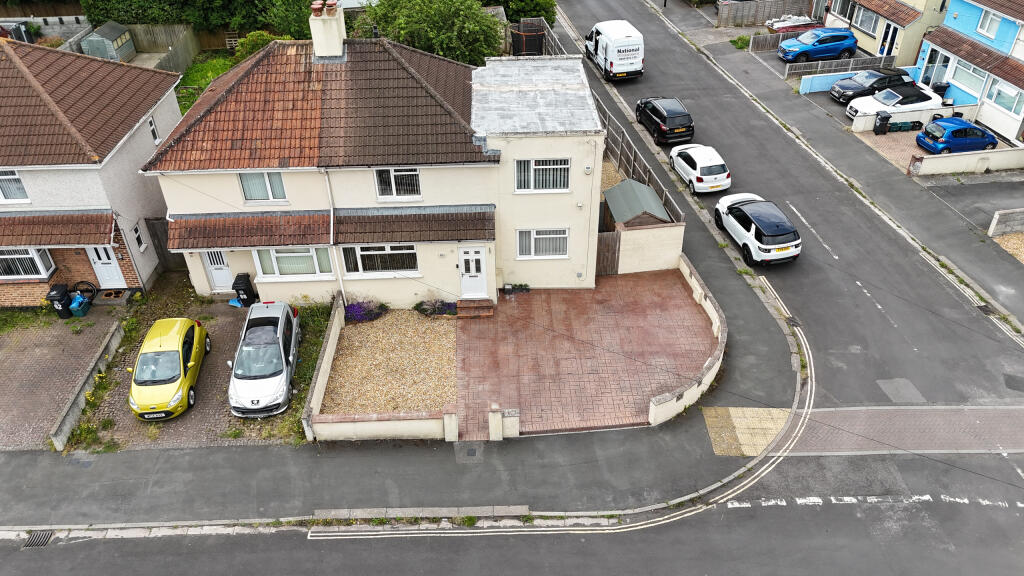 View of driveway