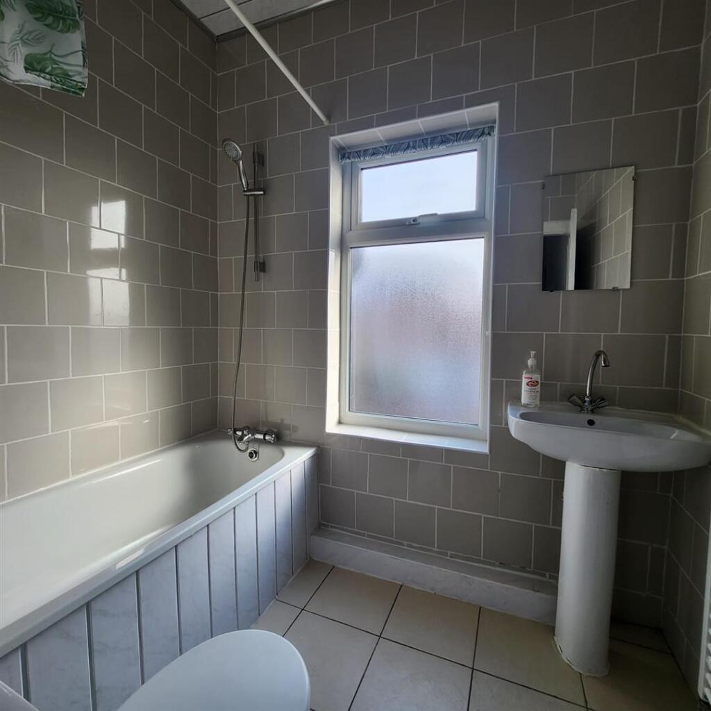 WhatsApp Image 2025-03-10 at 14.43.57 (1).jpeg