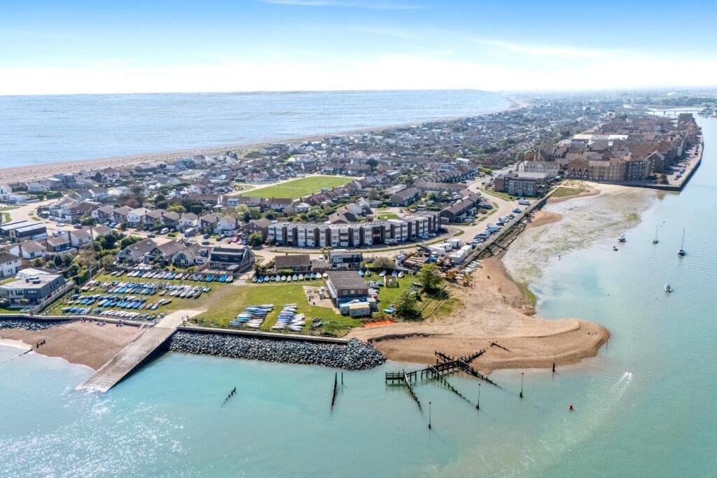 Harbour Way, 200-034.JPG