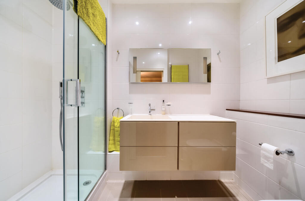 1335265-16-689255...