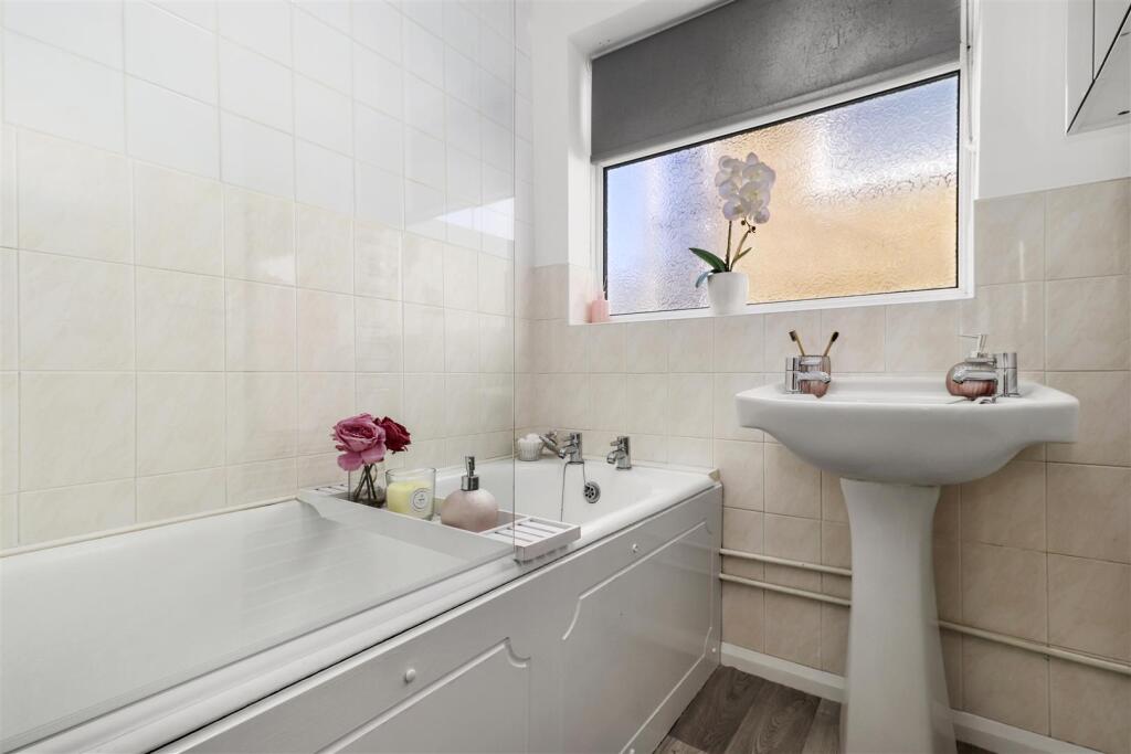 Main Bathroom