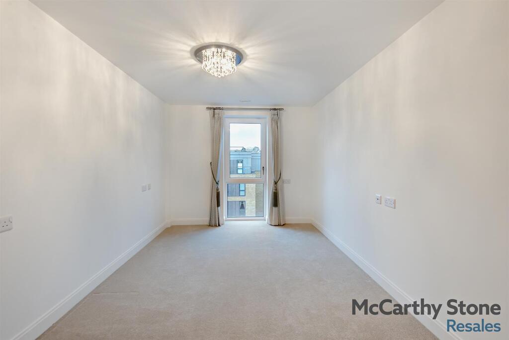 8635426-interior06-800.jpg
