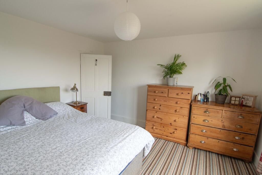 Front bedroom 1 main house