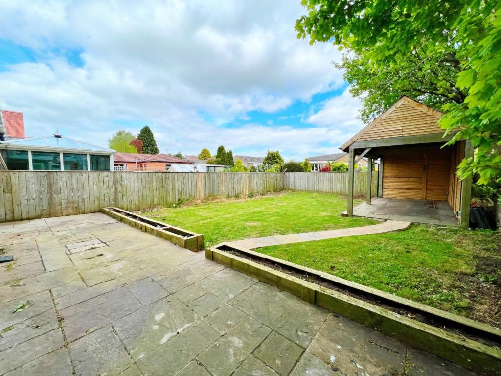 Garden 1.jpg