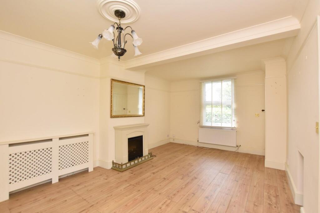 49 Kingsway Internals (1).JPG