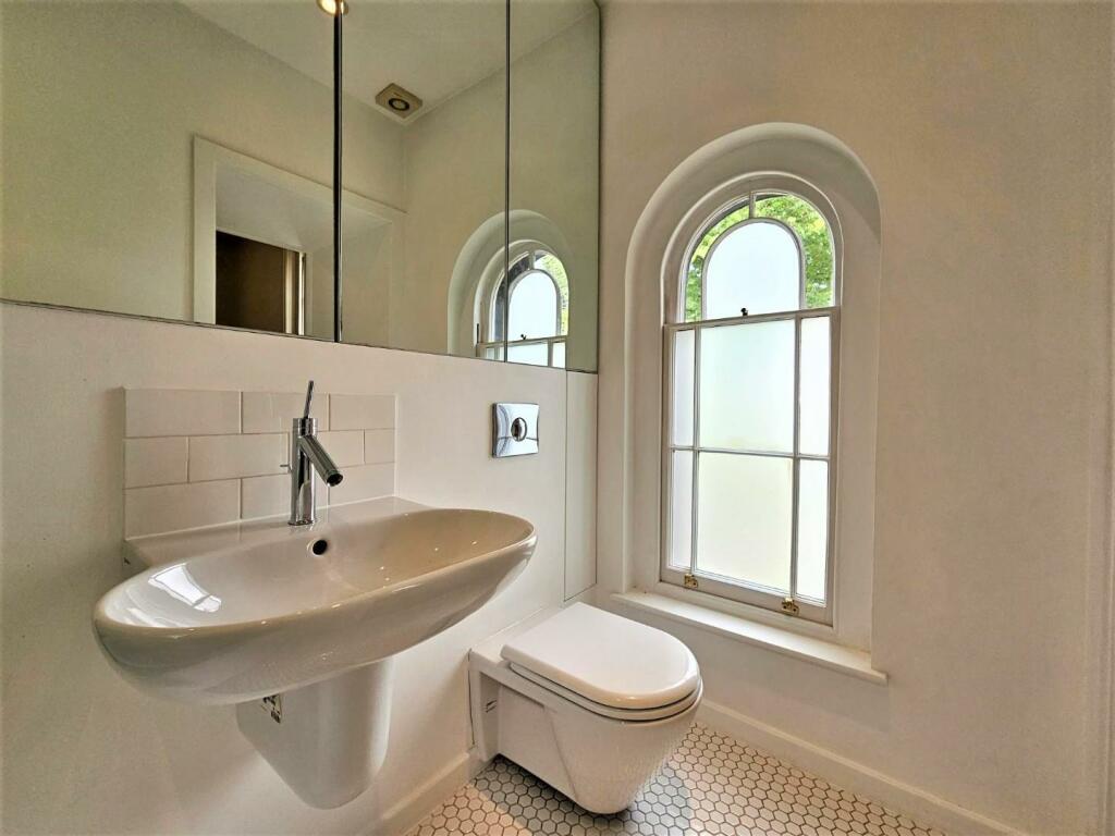 En-Suite Shower