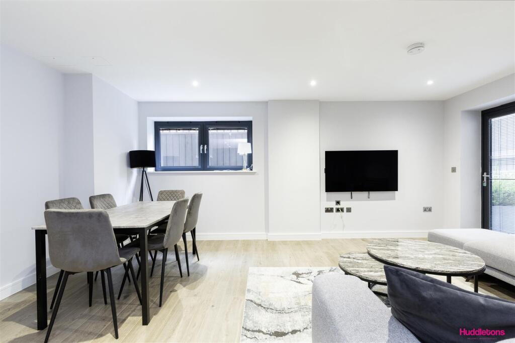 F2 Holecene Court -2.jpg