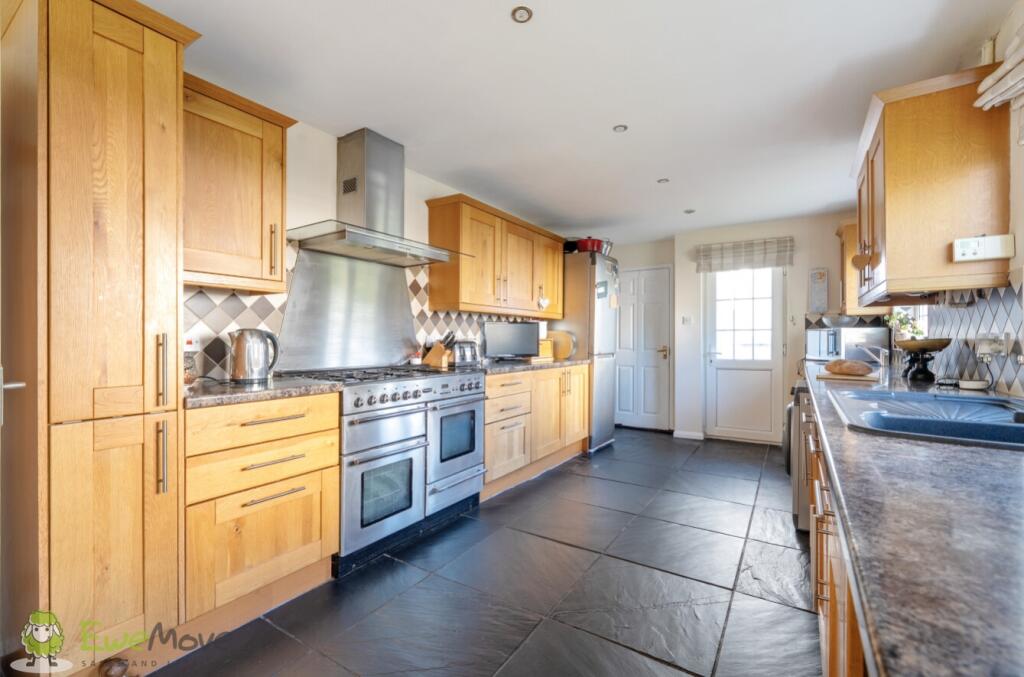 c3331b4a-21c3-4657-a2fa-6dd4c1186680