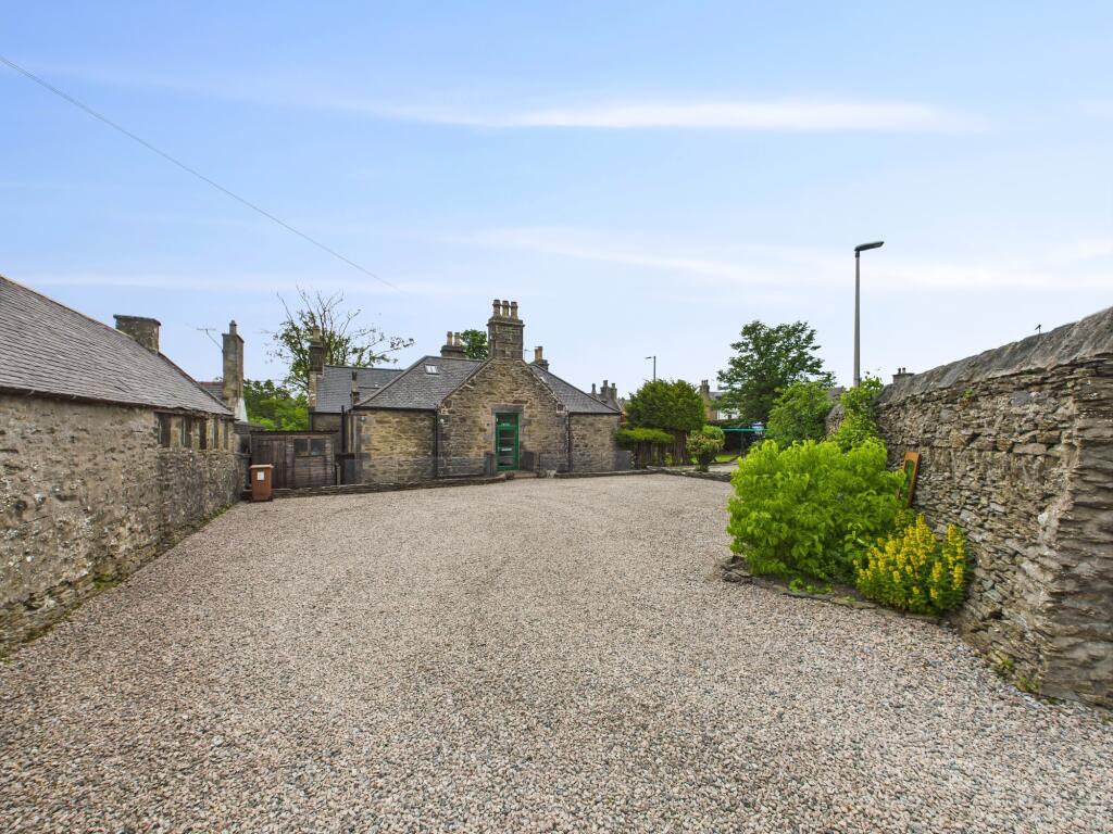 CAM03481G0-PR0105-STILL066