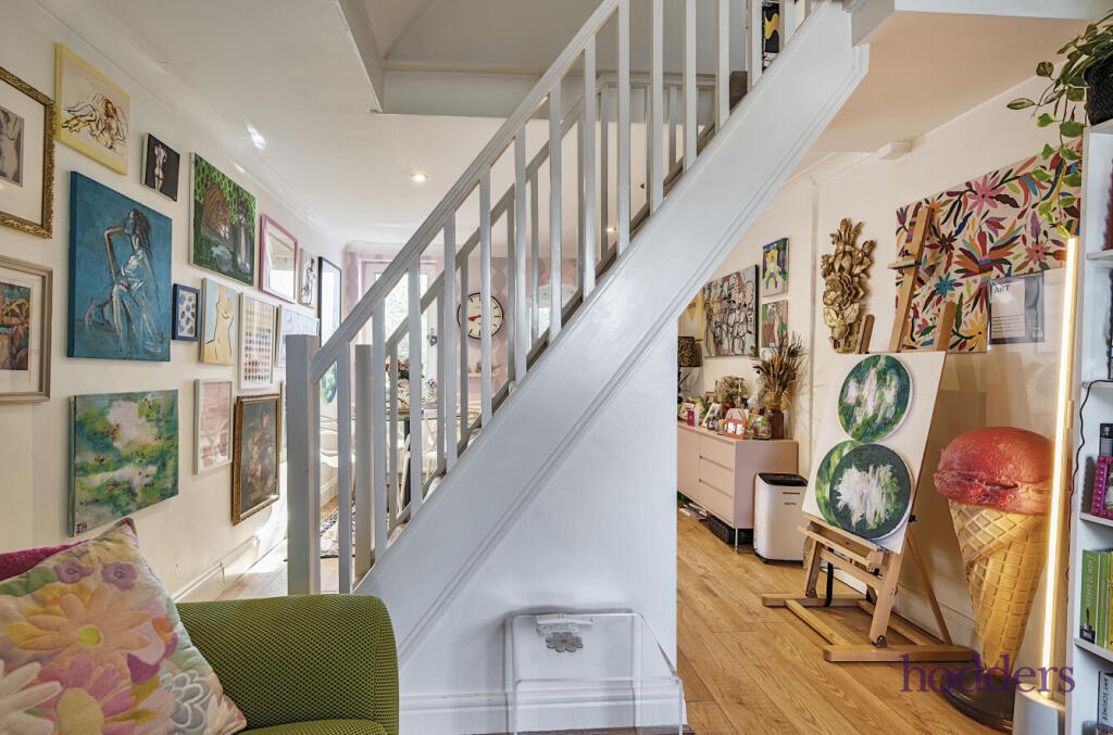 1cc962aa-4803-46b...