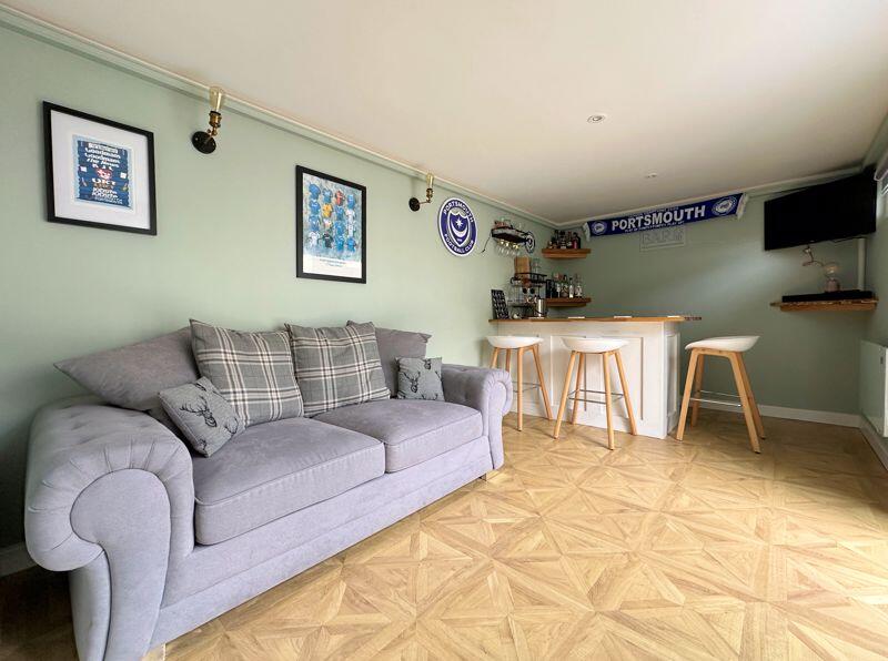 Summerhouse/Bar
