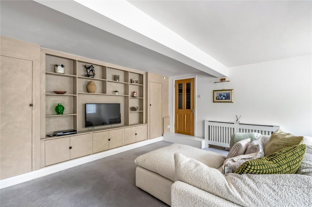 Family Room/ Snug
