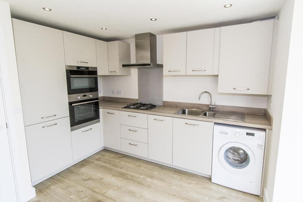 Kitchen / Breakfast Room