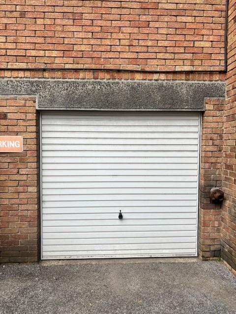 Garage.jpg