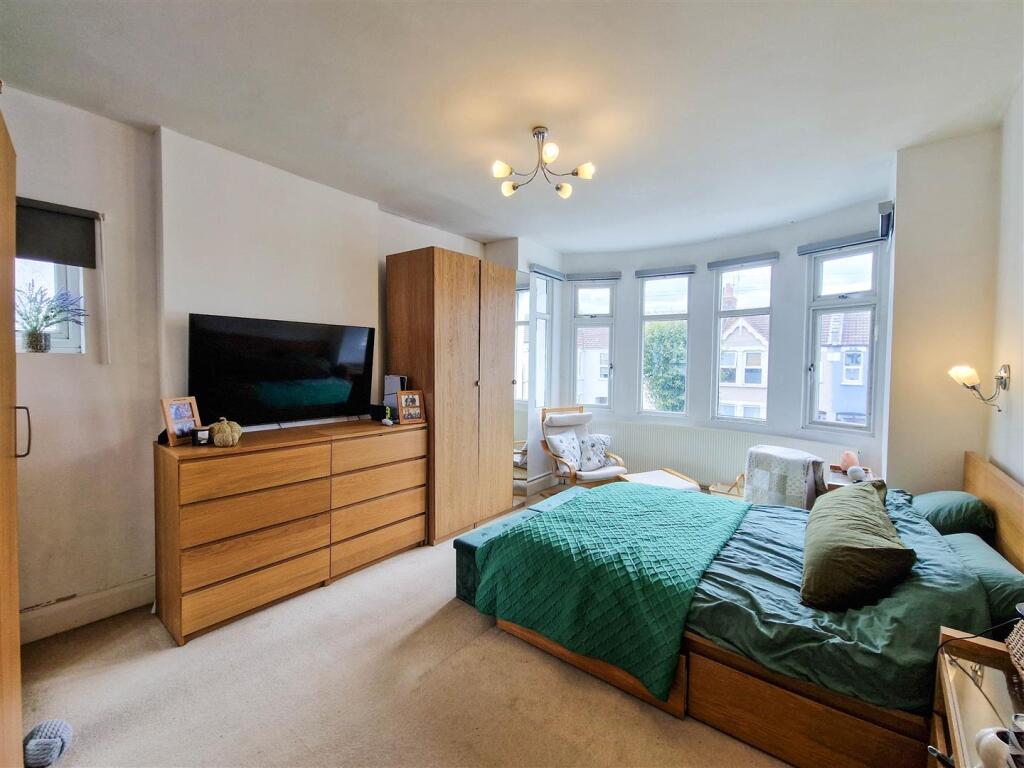 Grand Principal Bedroom