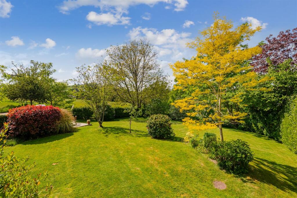 A06 - 14 Whitehill Road Newton Abbot - 250508.jpg