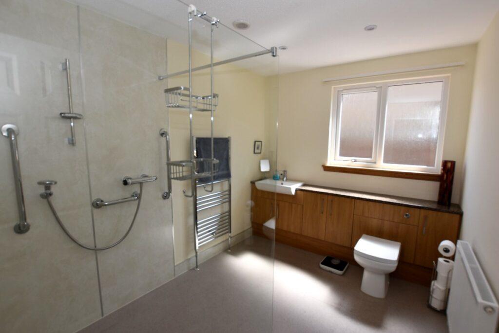 WET ROOM / SHOWER RM