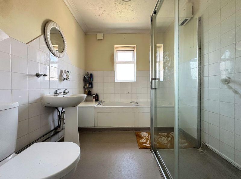 Bath &amp; Shower Room