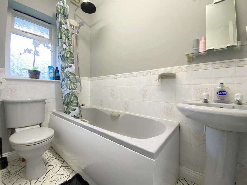 Annex - Bathroom