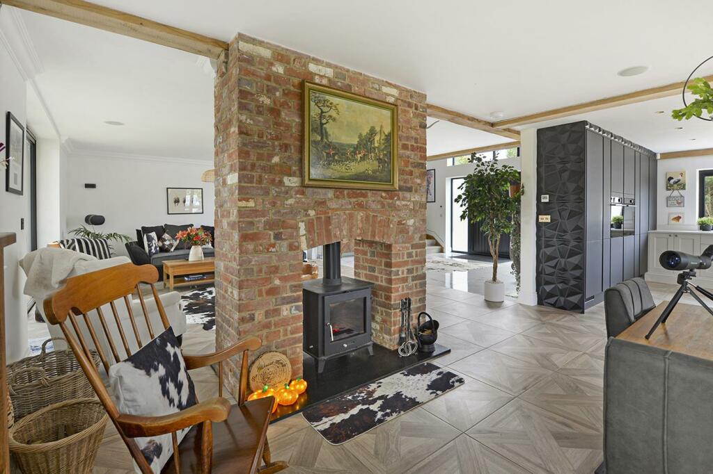 AcornBarn10.jpg