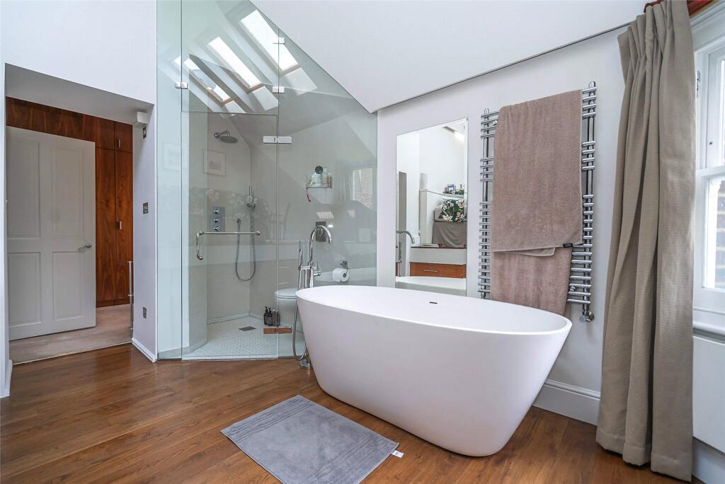 Bedroom 5 En-Suite A