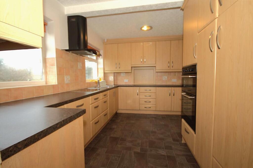 ledgate kitch official.jpg