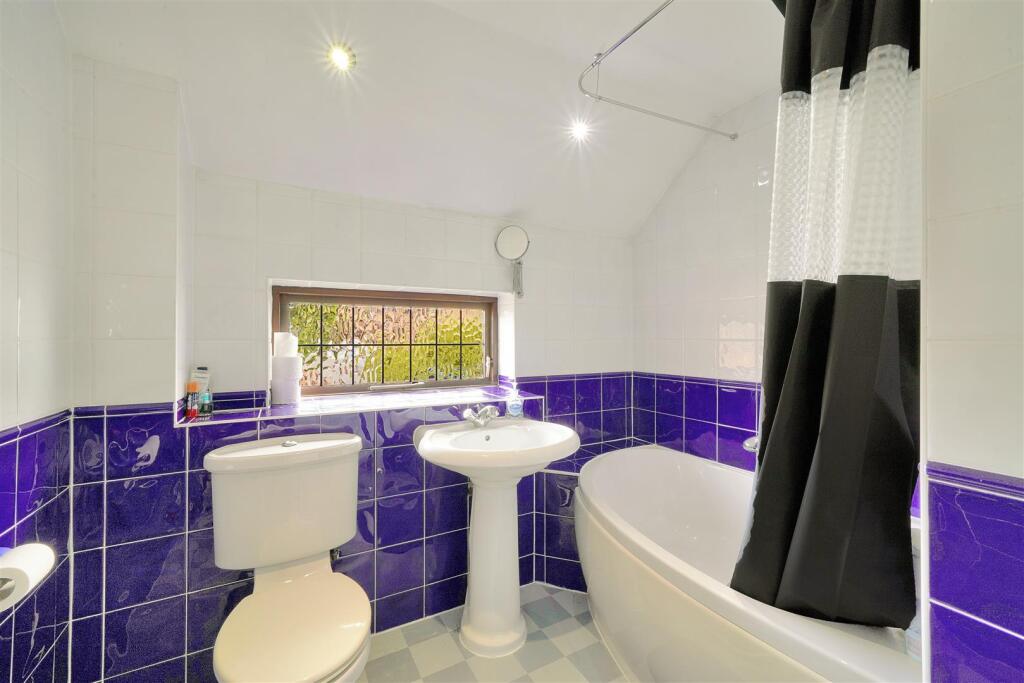 62 Priory Field Drive - CcjgQGZZehO63UmrQmym.jpg