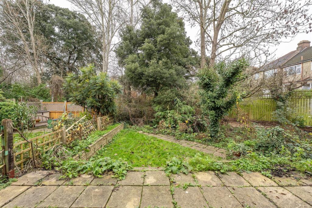 Waterhall Avenue, E4