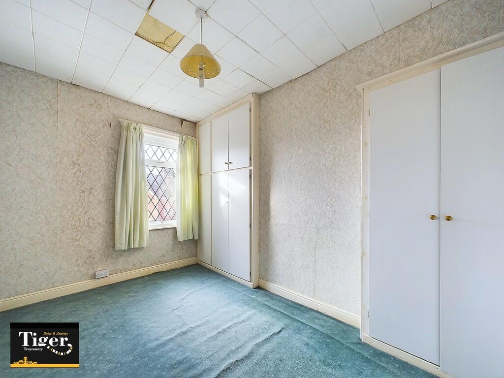 CAM02176G0-PR0386...