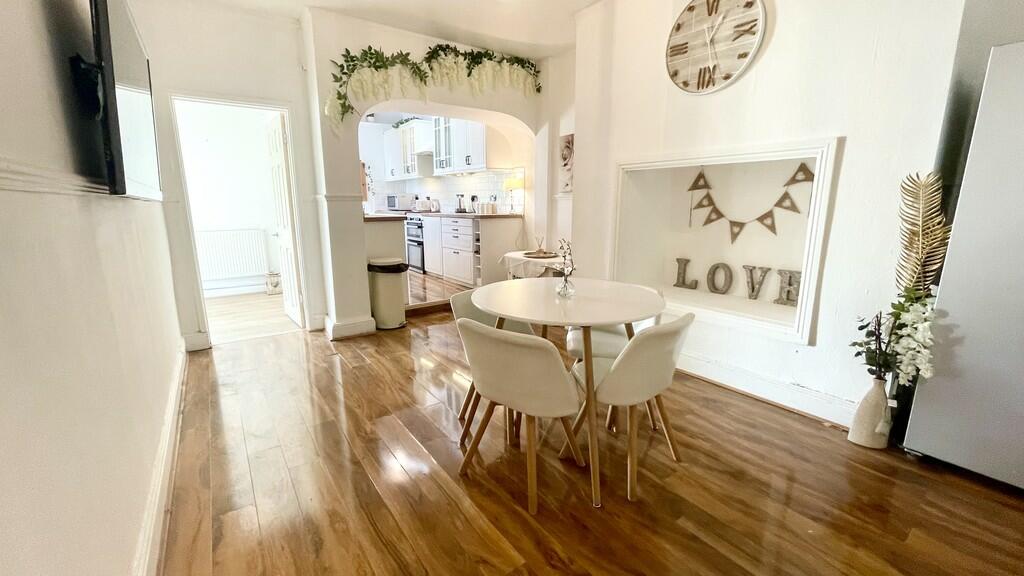 Breakfast Room