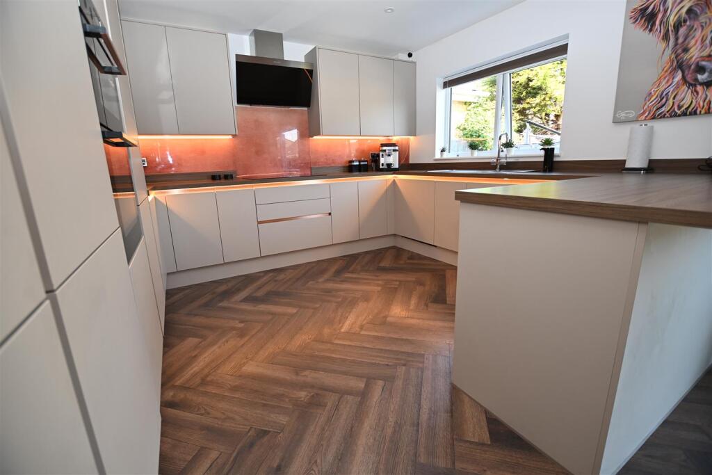 Kitchen Diner