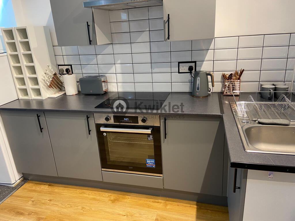 eZy Watermark_02-05-2025_01-02-39-7300pm.jpeg