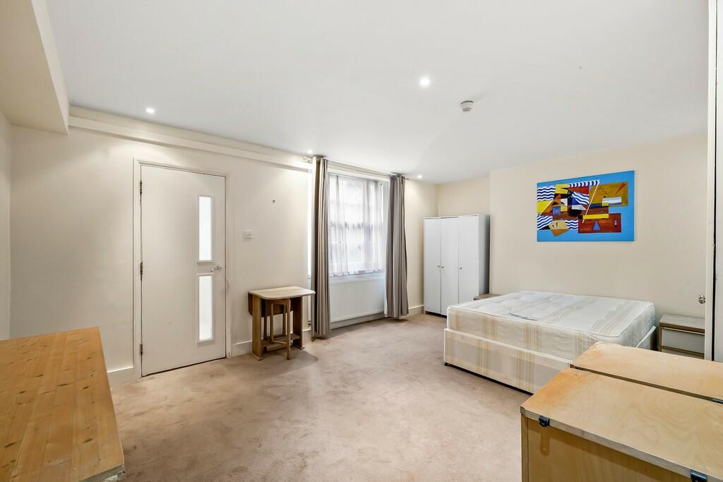 Living space 2 