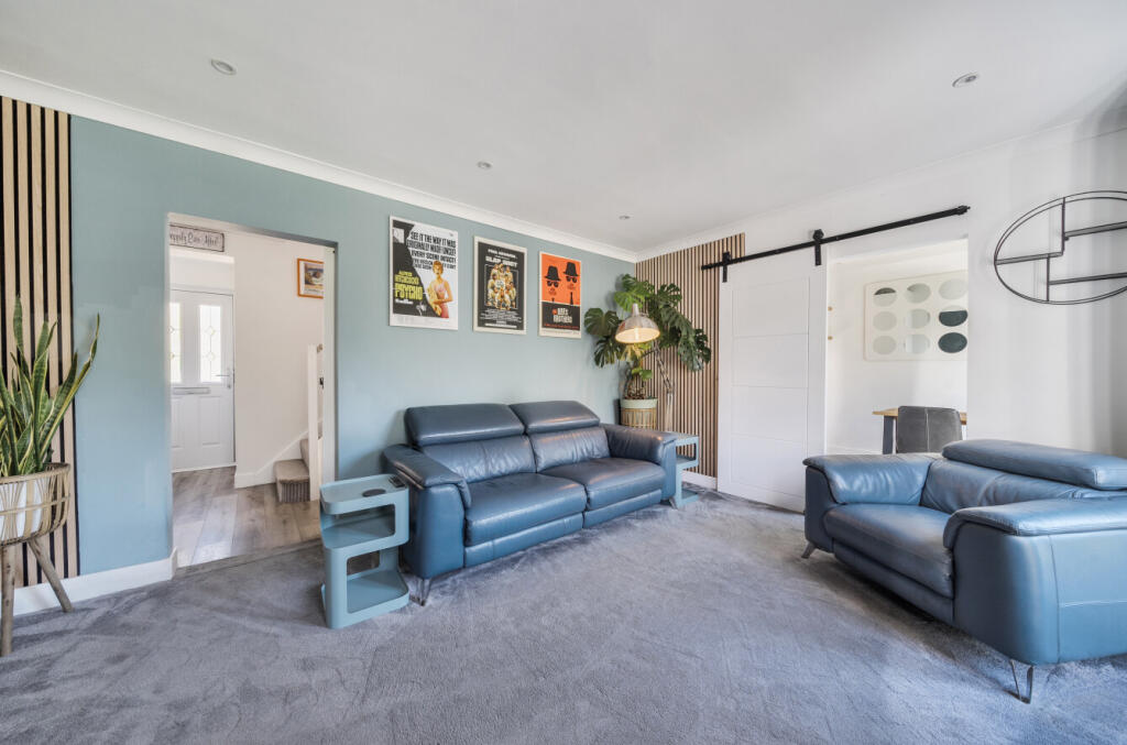 1357716-12-68d540...