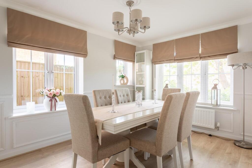 Charlwood Drive-11.jpg