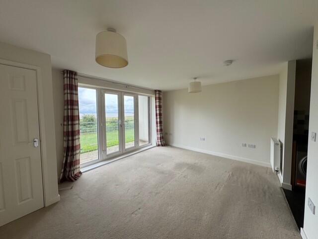 Sitting room 6
