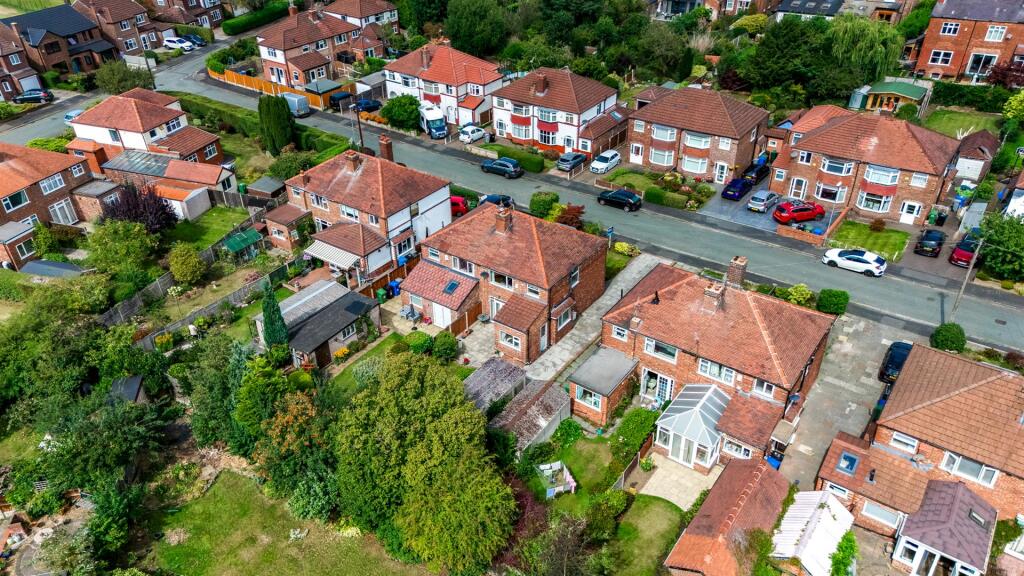 dji_fly_20250811_124700_0040_1754926034237_photo.j