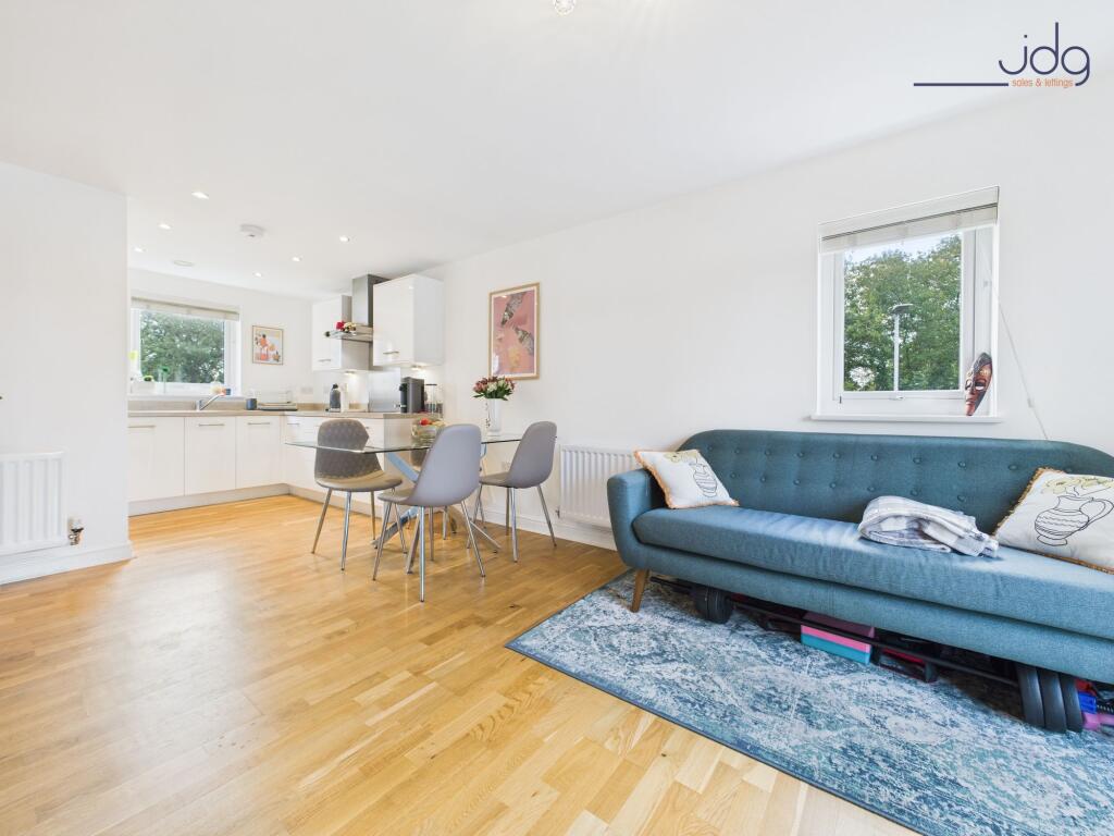 Open Plan Living &amp; Kitchen