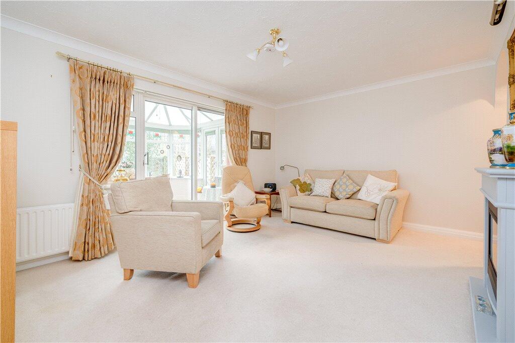 Light &amp; Spacious