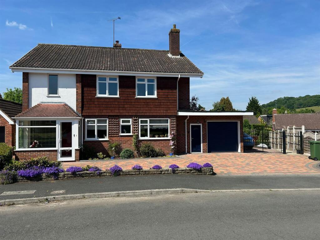 Hagley Close Hagley 1.jpg