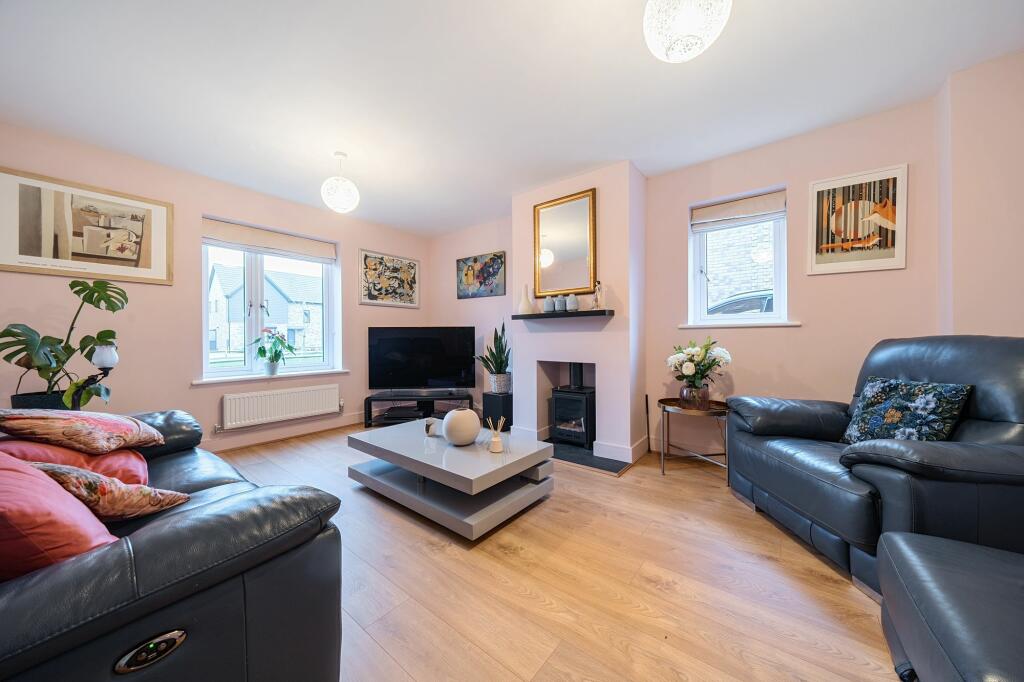 Living Room (2)