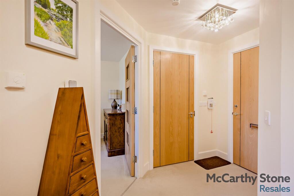 8661932-interior08-800.jpg