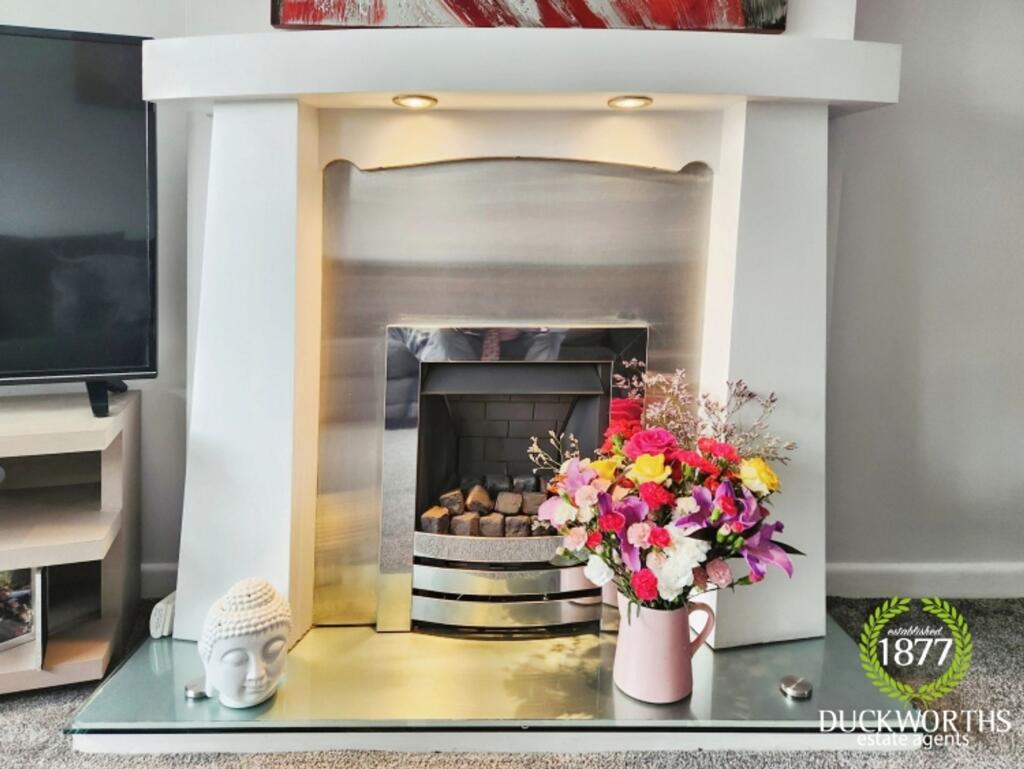 b9e8f18c-20240508_155048 5B46956 5D