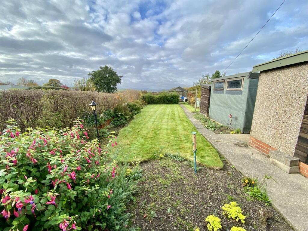 Bramleys Estate Agents - Slipper Lane - Mirfield (