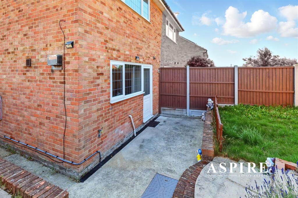 Aspire Estate Agents1.jpg