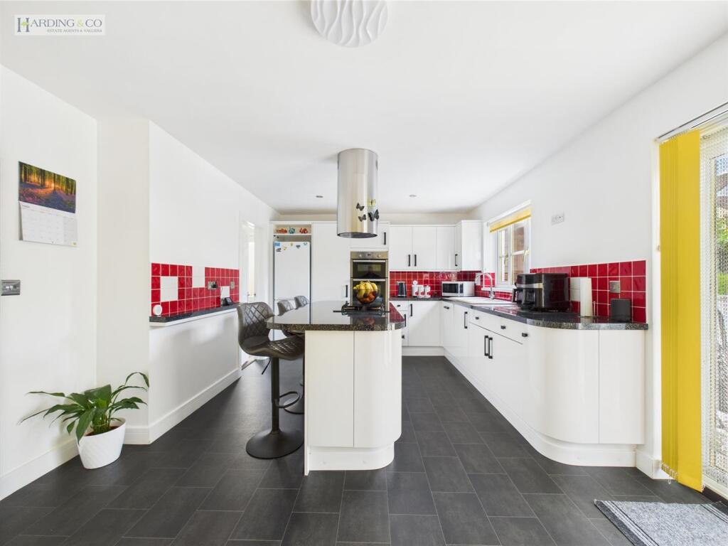 Kitchen Diner ii.jpg