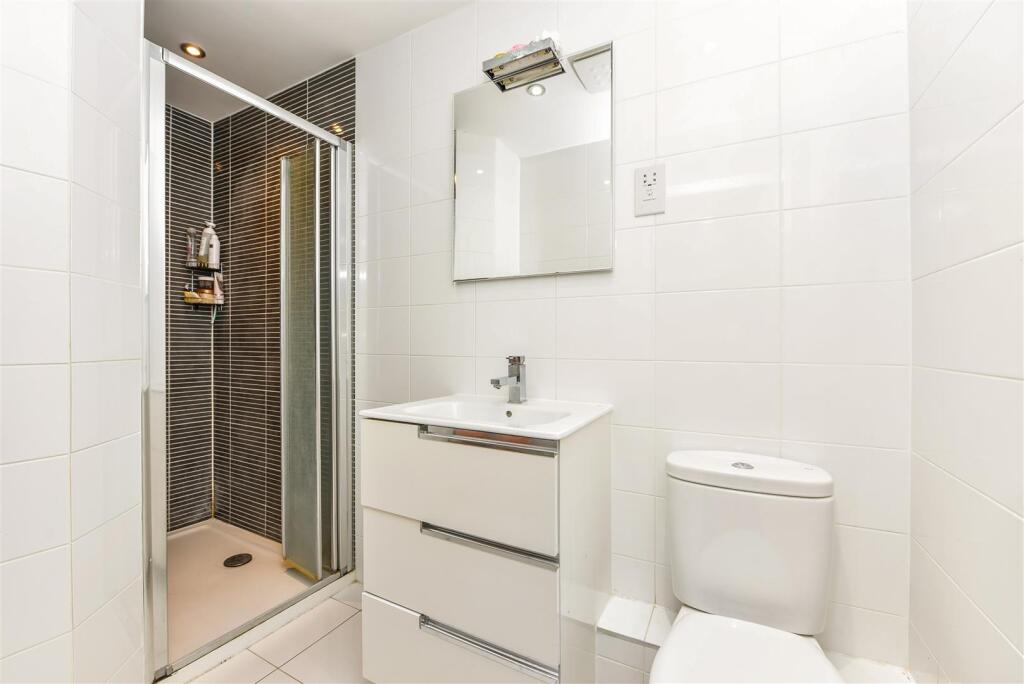 Ensuite Shower Room
