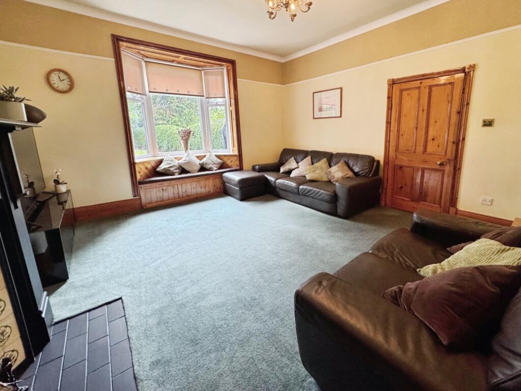 pbox-living_room-339961.jpg
